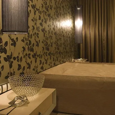 Отель Ores Boutique 5*