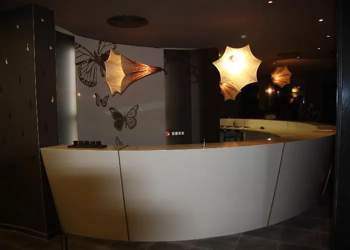 Отель Ores Boutique